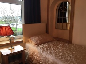 Lakeview Guest House