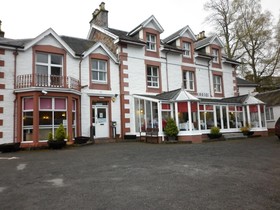 OYO Mackay's Spa Lodge Hotel