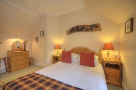 Knap Guest House
