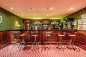 Muthu Ben Doran Hotel