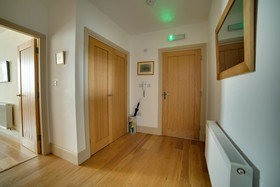 Cs Serviced Apartments