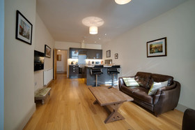 Cs Serviced Apartments