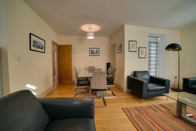 Cs Serviced Apartments