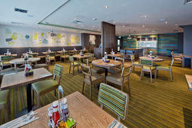 Premier Inn Cheltenham Town Centre