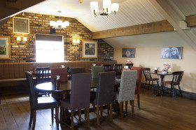 Premier Inn Milton Keynes Central South West Furzton Lake