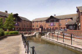 Premier Inn Milton Keynes Central South West Furzton Lake