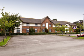 Premier Inn Taunton East