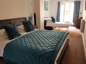 Stonehenge Courtyard