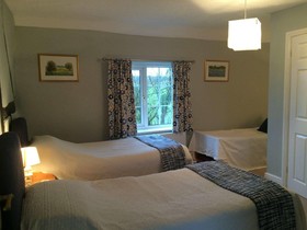 Cleaver Cottage Bed & Breakfast
