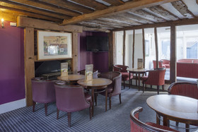 Holiday Inn Ashford Central