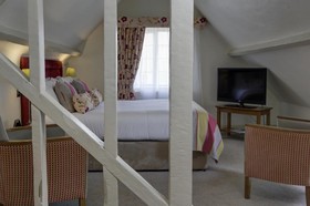 Wroxton House Hotel