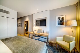 Apex City of Bath Hotel