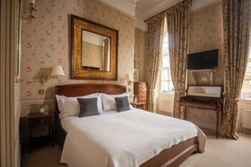Dukes Hotel