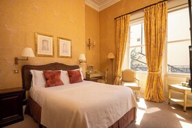 Dukes Hotel