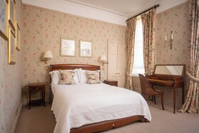 Dukes Hotel