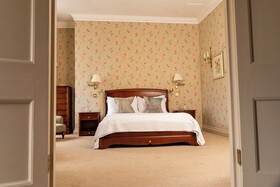 Dukes Hotel