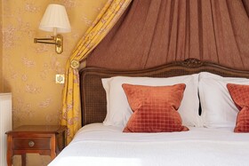 Dukes Hotel