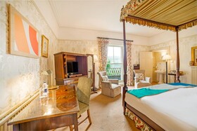 OYO Bailbrook Lodge, Bath