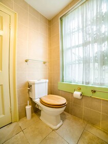 OYO Bailbrook Lodge, Bath