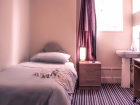 Tennyson House Hotel