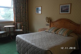 The Elstead Hotel