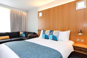 Holiday Inn Bournemouth