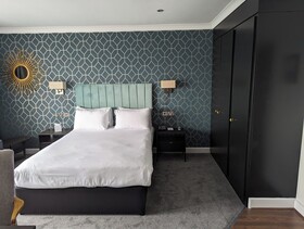 The Cumberland Hotel