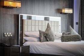 The Cumberland Hotel