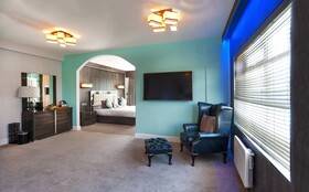 The Cumberland Hotel