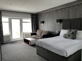 The Cumberland Hotel