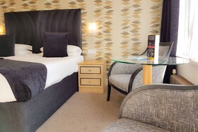 The Cumberland Hotel
