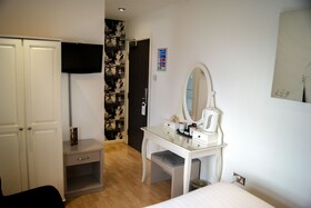 The Cumberland Hotel