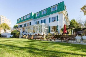 The Grove Hotel