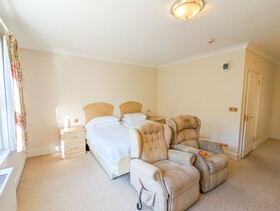 The Grove Hotel