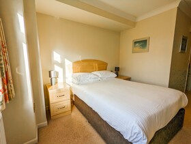 The Grove Hotel
