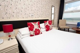 The Suncliff Hotel