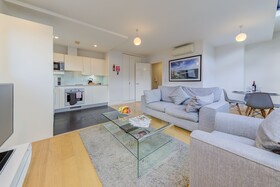 Cleyro Serviced Apartments - Finzels Reach