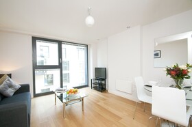Cleyro Serviced Apartments - Finzels Reach