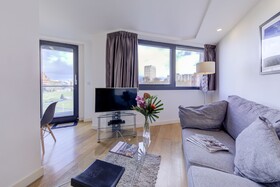 Cleyro Serviced Apartments - Finzels Reach