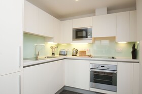 Cleyro Serviced Apartments - Finzels Reach