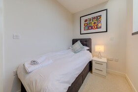 Cleyro Serviced Apartments - Finzels Reach