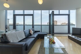 Cleyro Serviced Apartments - Finzels Reach