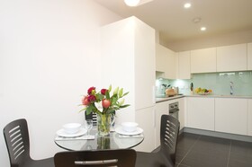 Cleyro Serviced Apartments - Finzels Reach