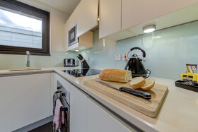 Cleyro Serviced Apartments - Finzels Reach