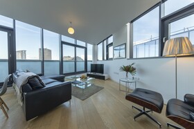 Cleyro Serviced Apartments - Finzels Reach