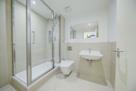 Cleyro Serviced Apartments - Finzels Reach