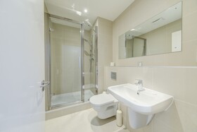 Cleyro Serviced Apartments - Finzels Reach