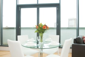 Cleyro Serviced Apartments - Finzels Reach