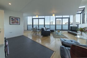 Cleyro Serviced Apartments - Finzels Reach