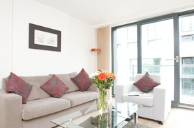 Cleyro Serviced Apartments - Finzels Reach
